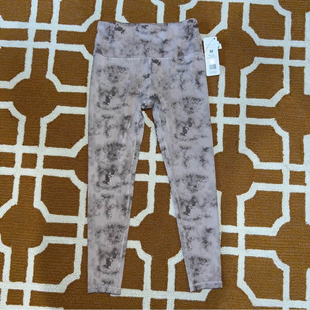 NWT Harmony And Balance Leggings Women’s Tie-Dyed Medium Style:CHB60129 Stretch
